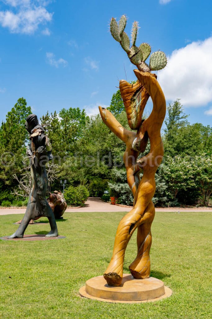 Statue at Clark Gardens A4-04340 - Mansfield Photography