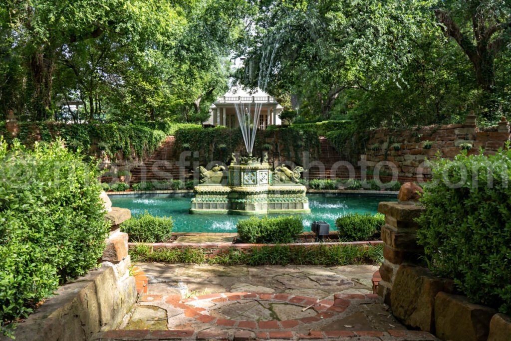 Chandor Gardens A4-04372 - Mansfield Photography