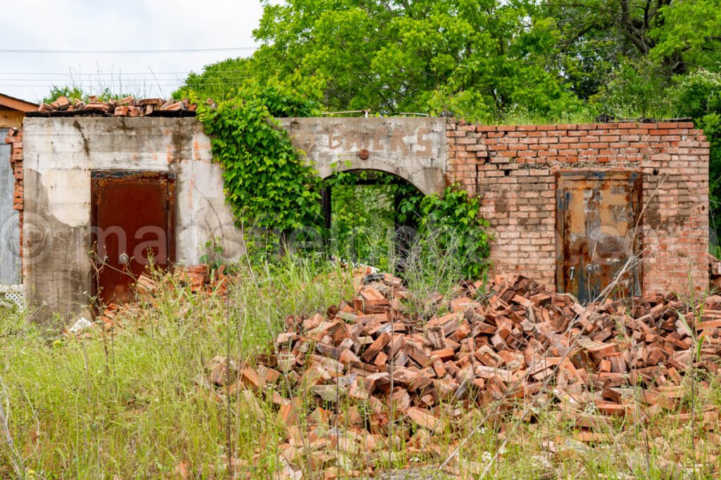 Chilton, Texas - Old Bank Safe A4-20834 - Mansfield Photography