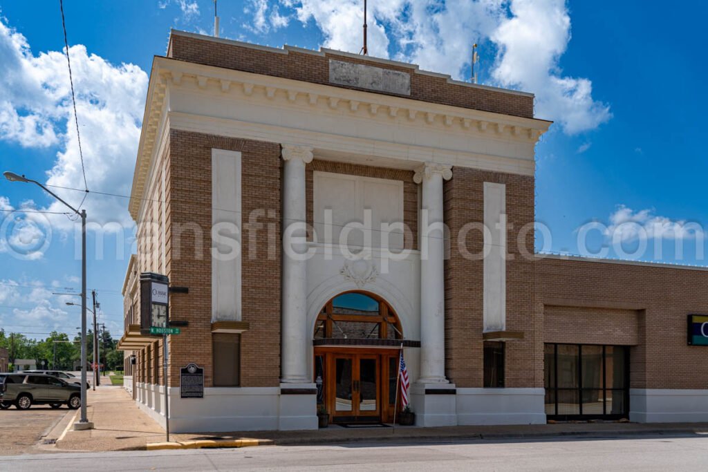 Cameron, Texas - First National Bank A4-20925 - Mansfield Photography