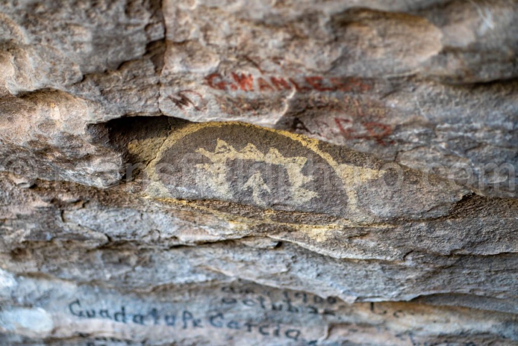 Hueco Tanks East Mountain Pictographs A4-22007 - Mansfield Photography