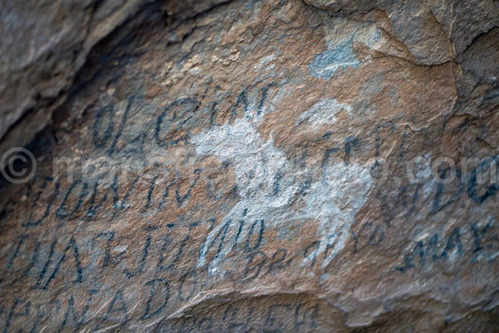 Hueco Tanks East Mountain Pictographs A4-22010 - Mansfield Photography