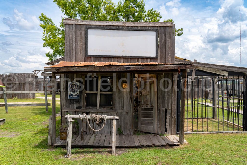 Manor, Texas - Lorraine Ghost Town A4-22456 - Mansfield Photography