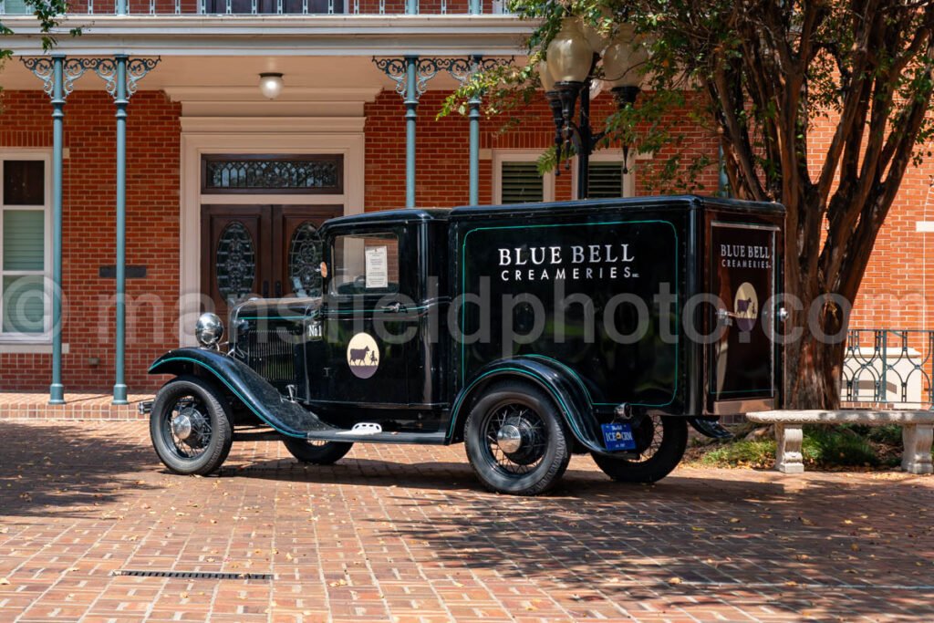 Brenham, Texas, Bluebell Creamery A4-24425 - Mansfield Photography