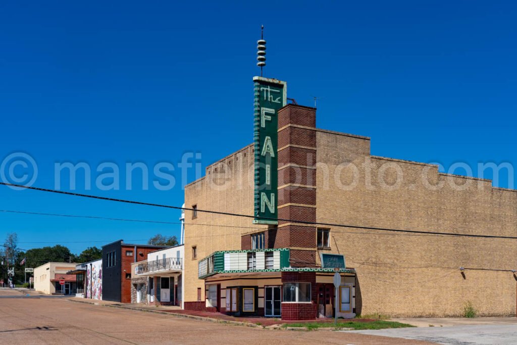 The Fain Theatre in Livingston, Texas A4-25407 - Mansfield Photography