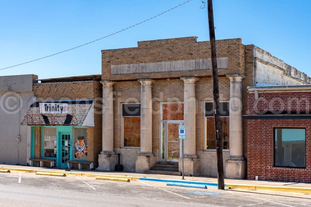 Bank in Trinity, Texas A4-25420 - Mansfield Photography