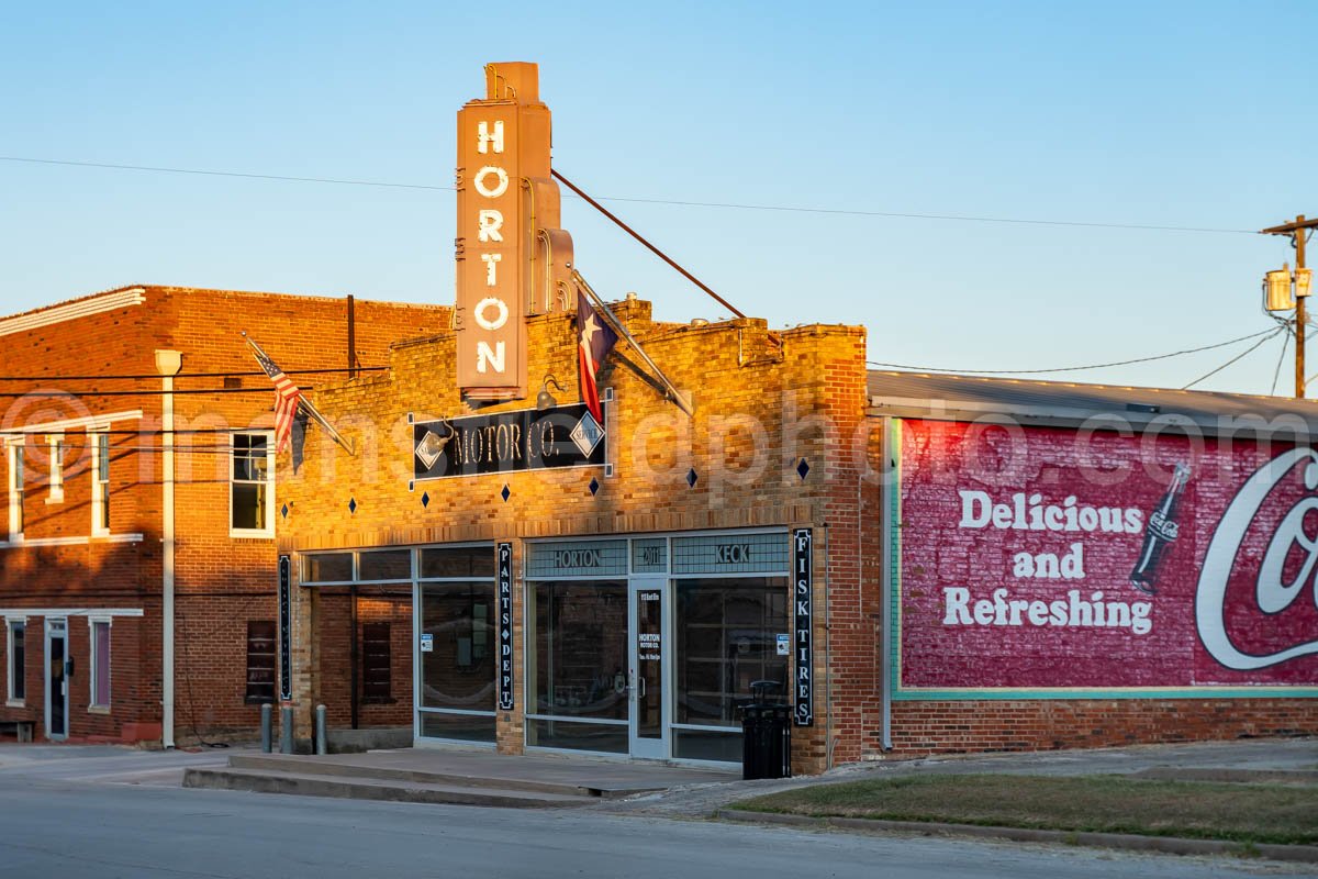 Horton Motor Company In Nocona, Texas A4-25497