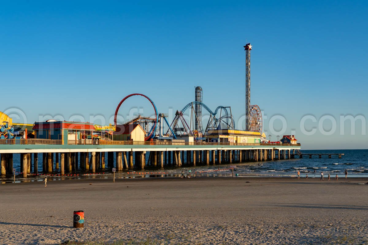 Historic Pleasure Pier, Galveston, Texas A4-26595