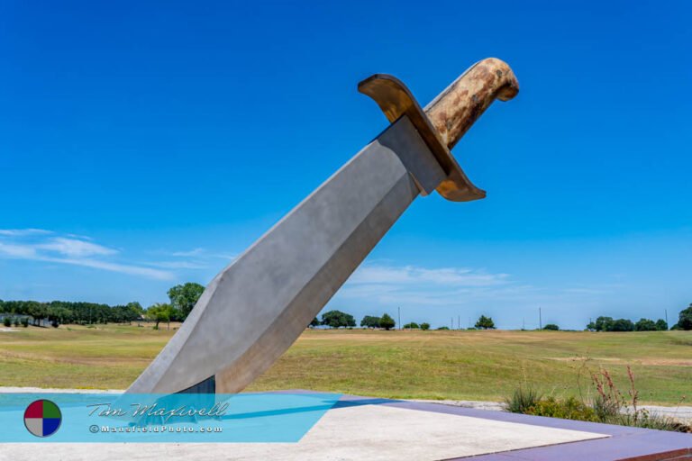 World's Largest Bowie Knife in Bowie, Texas