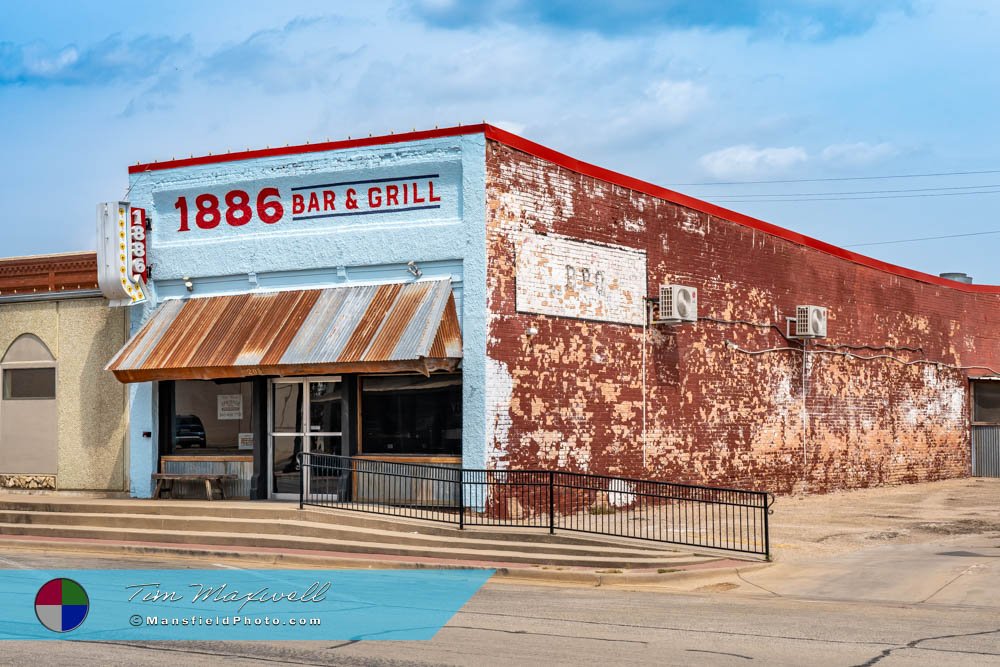 1886 Bar and Grill in Sanger, Texas