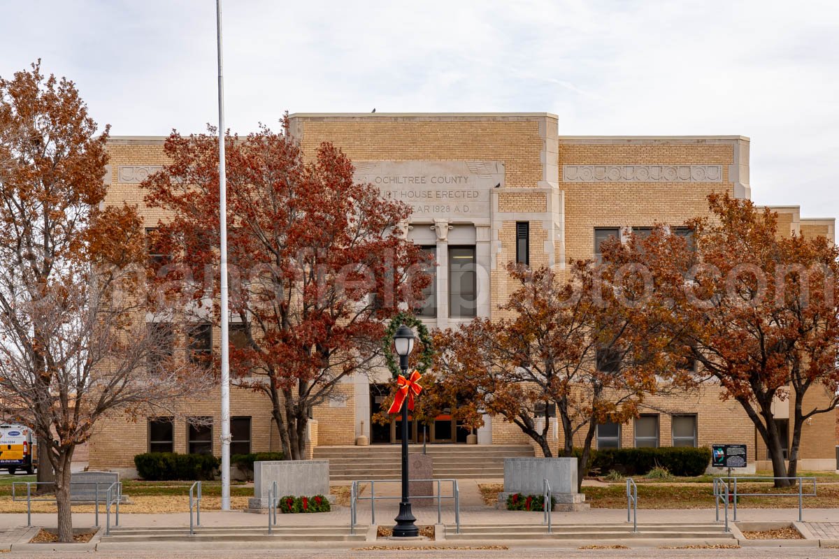 Perryton, Texas, Ochiltree County Courthouse A4-28314