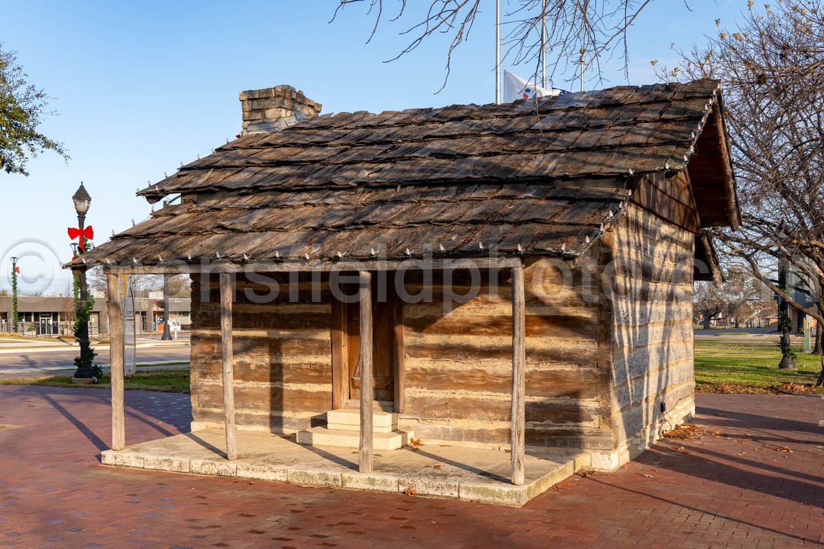 The Newton Cabin in Midlothian, Texas A4-28717