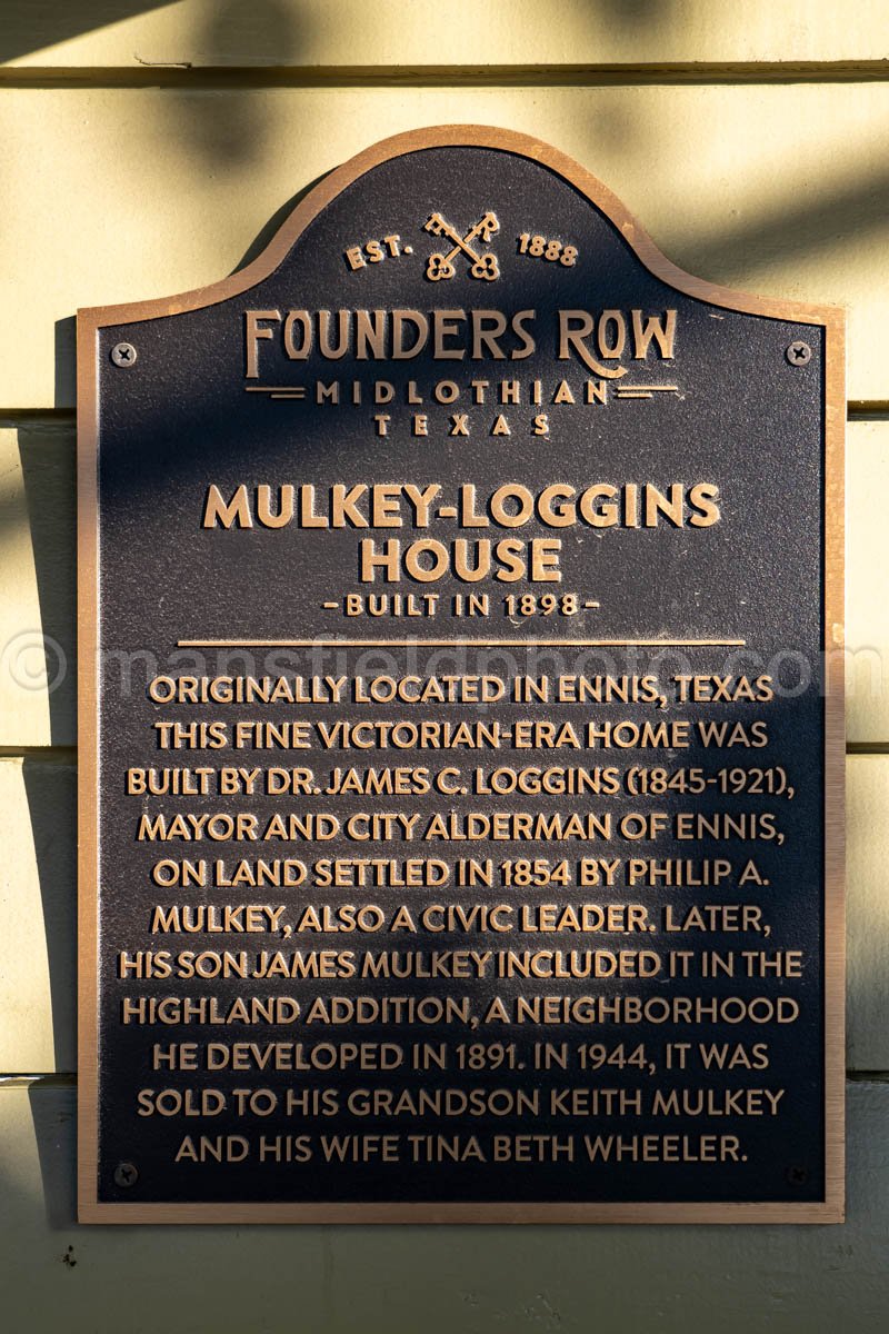 Historic Mulkey-Loggins Home in Midlothian, Texas A4-28731