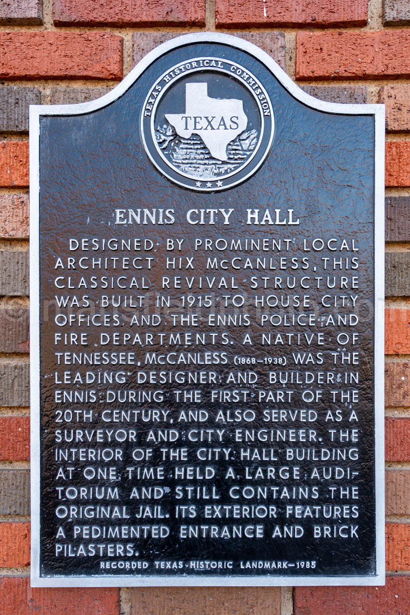 City Hall in Ennis, Texas A4-28747