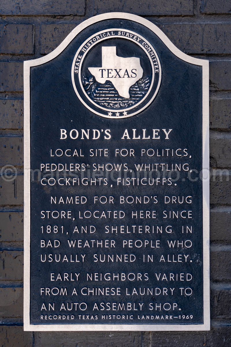 Bond’s Alley in Hillsboro, Texas A4-28916