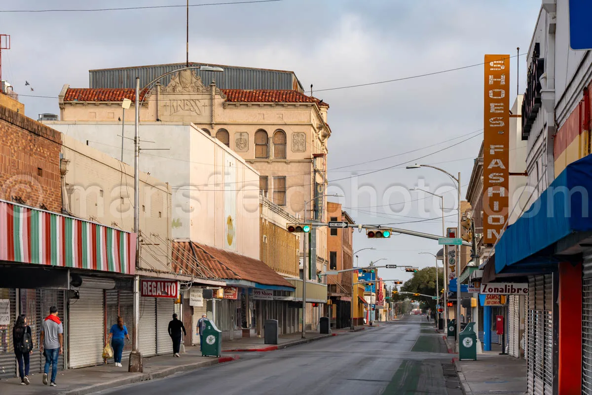 Laredo, Texas A4-30125