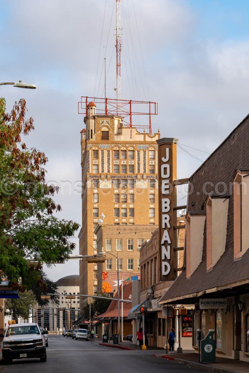 Laredo, Texas A4-30130