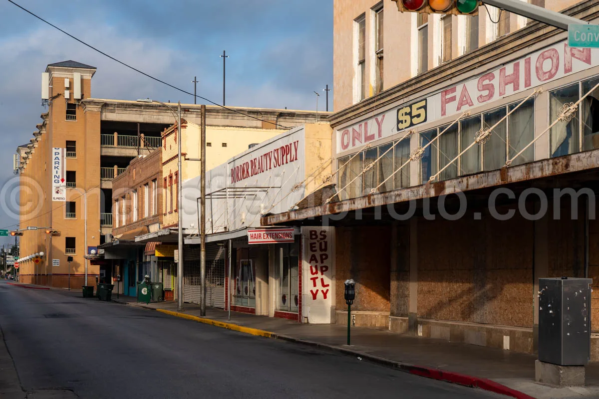 Laredo, Texas A4-30134