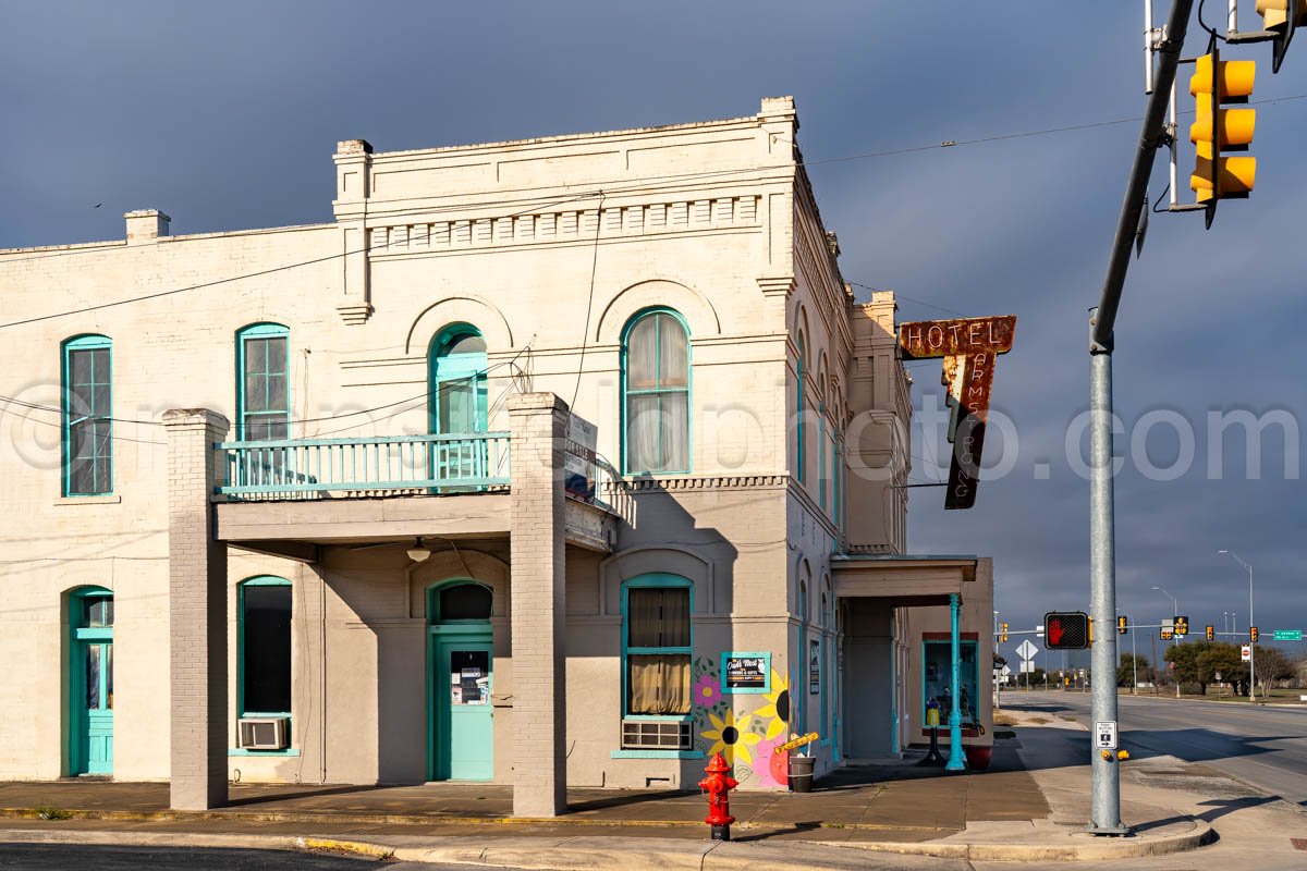 Hotel Armstrong in Hondo, Texas A4-31105