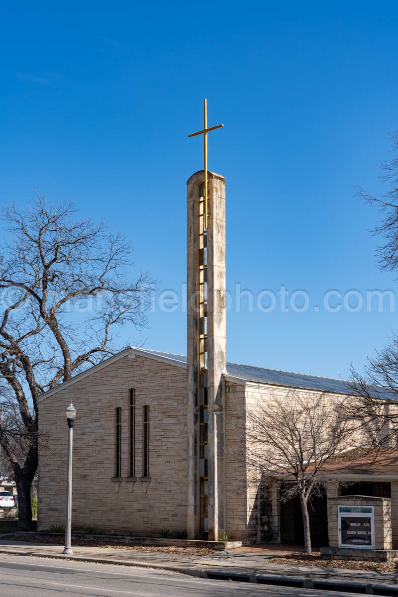 Church in Uvalde, Texas A4-31162