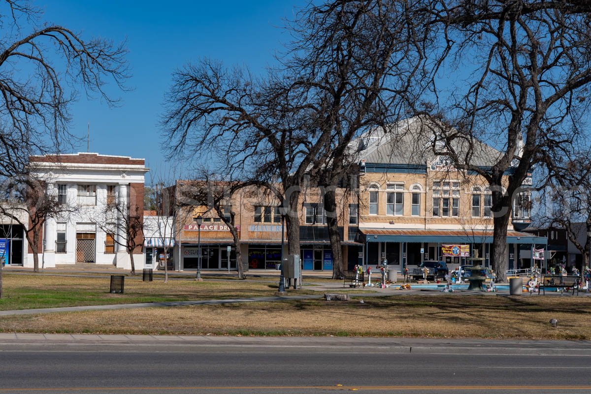 Town Square in Uvalde, Texas A4-31175