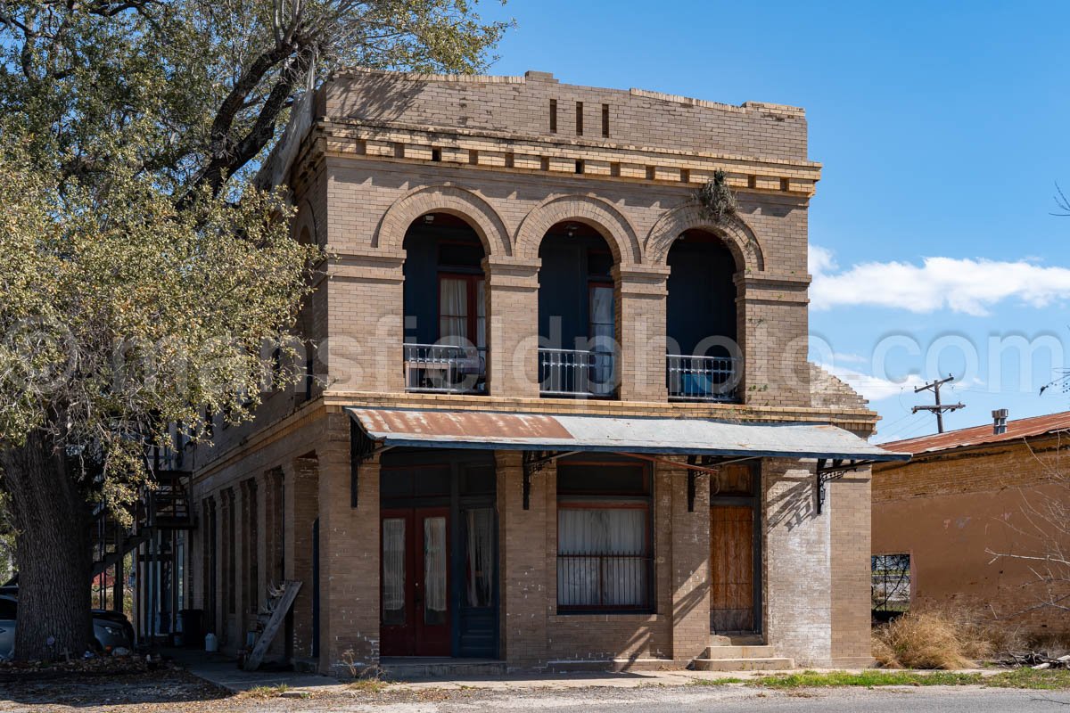 Devine, Texas A4-31303