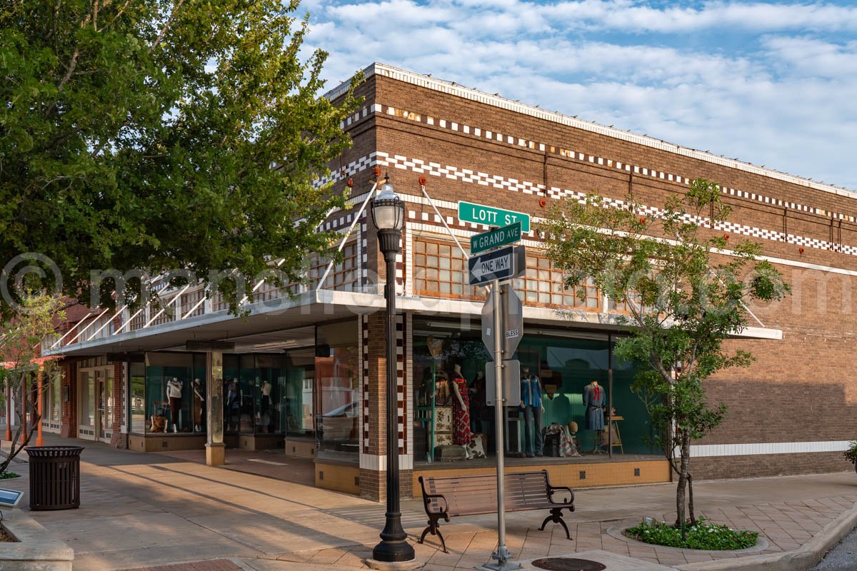 Yoakum, Texas A4-35124