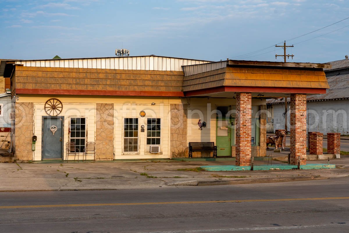 Old Gas Station In Yoakum, Texas A4-35140