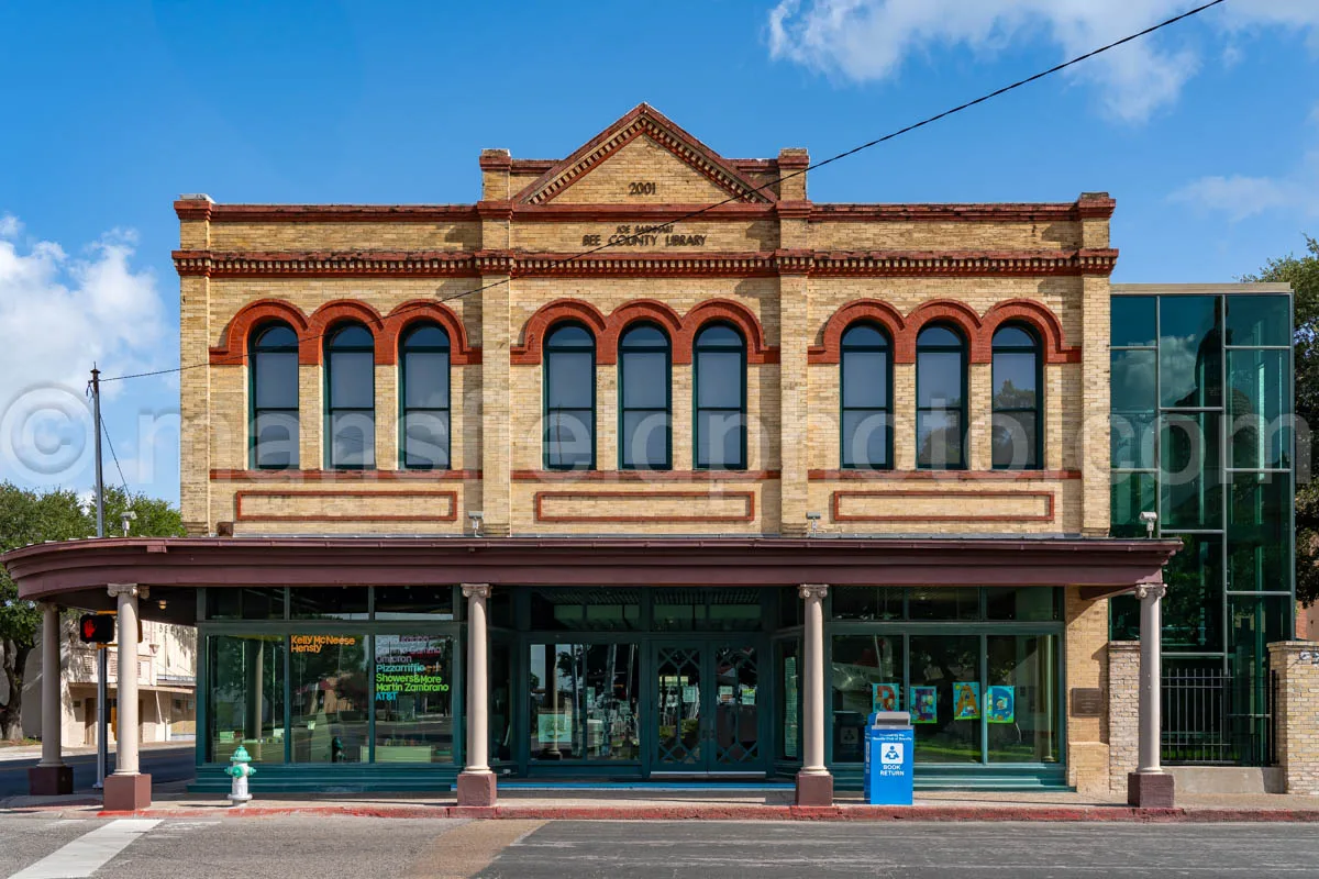 County Library In Beeville, Texas A4-36437