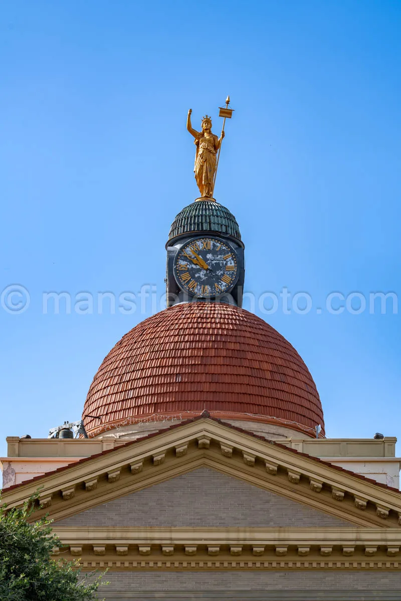 Bee County Courthouse In Beeville, Texas A4-36440