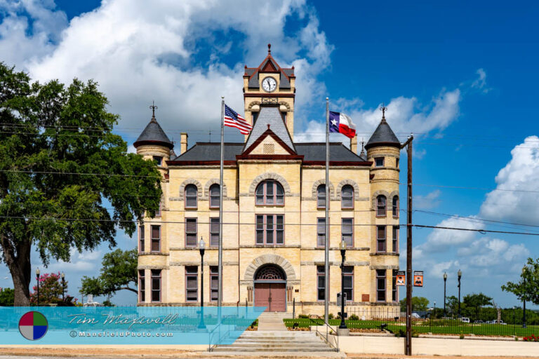 Karnes County Courthouse In Karnes City, Texas