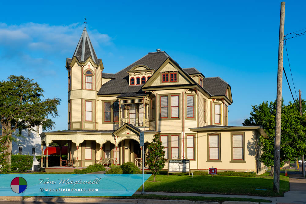 The Mitchell House In Victoria, Texas