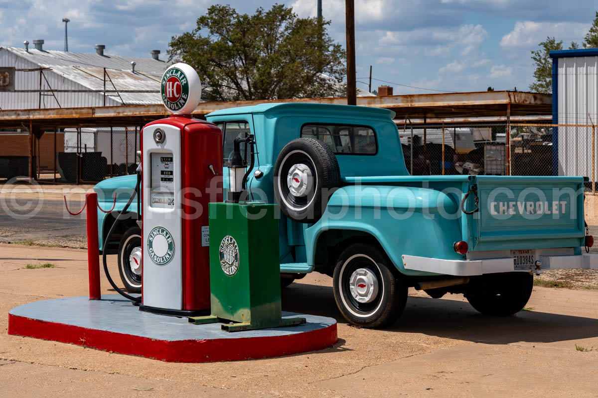 Sinclair Gas Station In Snyder, Texas A4-37480