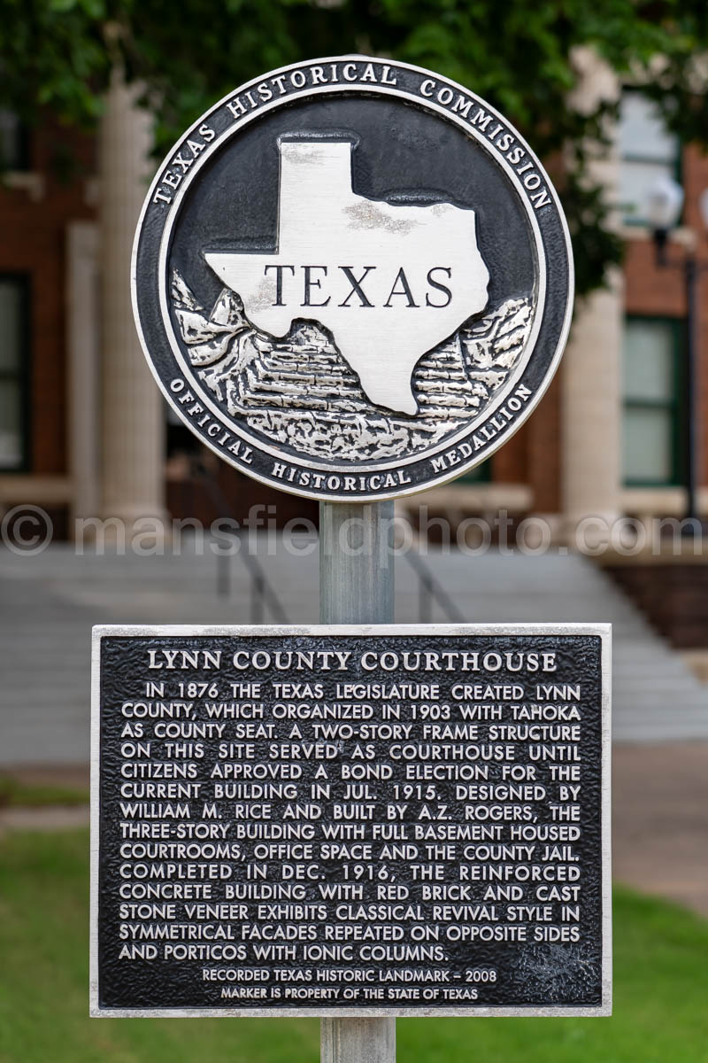 Lynn County Courthouse In Tahoka, Texas A4-37652