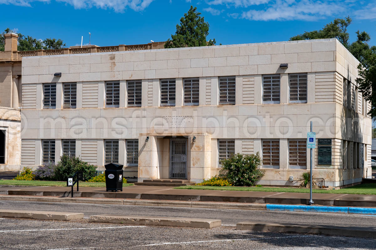 Old County Jail In Levelland, Texas A4-37711