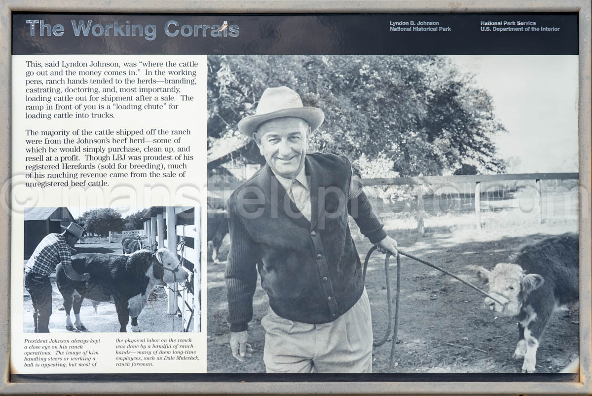 The Working Corrals A4-37902