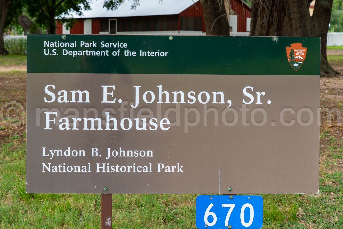 Sam E Johnson Farmhouse A4-37926