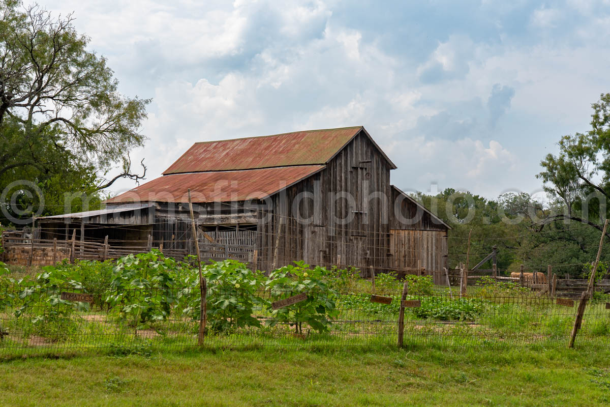 Barn at Sauer-Beckmann Farm A4-37952