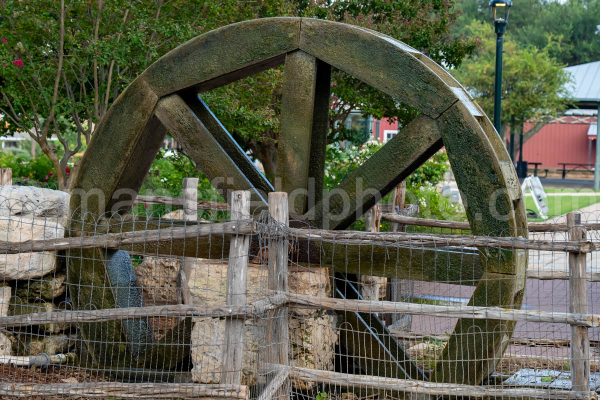 Water Wheel in Fredericksburg, Texas A4-38069