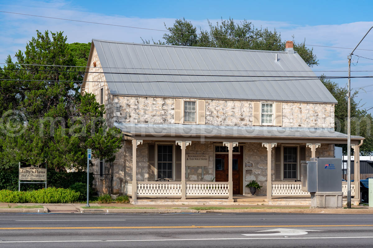 Jolly’s Haus in Fredericksburg, Texas A4-38100
