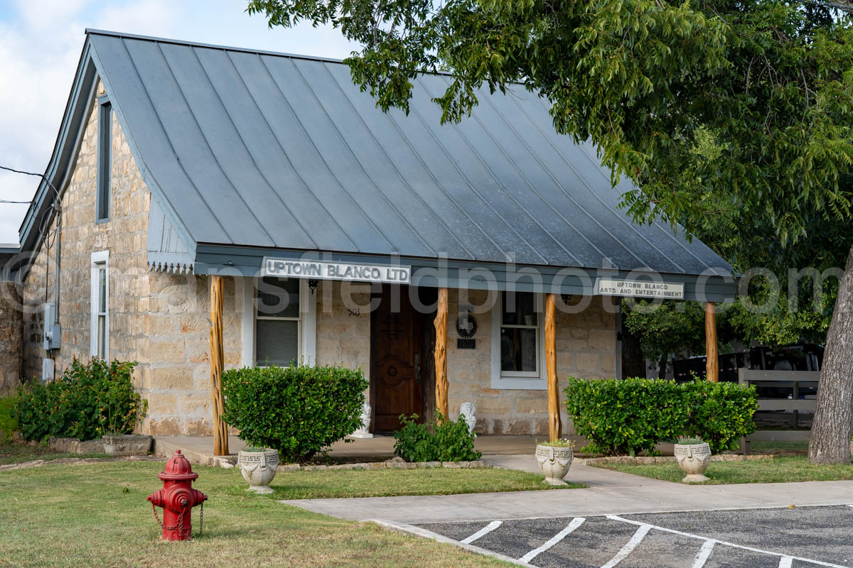 Adrian Edwards Conn Home In Blanco, Texas A4-38272